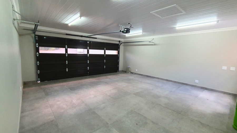 3 Bedroom Property for Sale in Dana Bay Western Cape